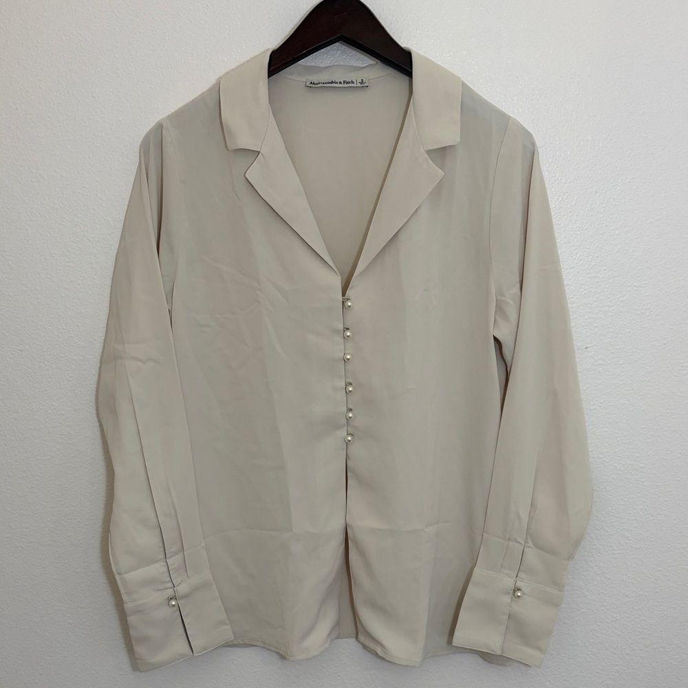 Abercrombie & Fitch Cream Button-Front Blouse